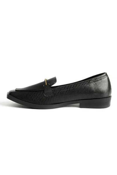 01-4537 Flat Loafer