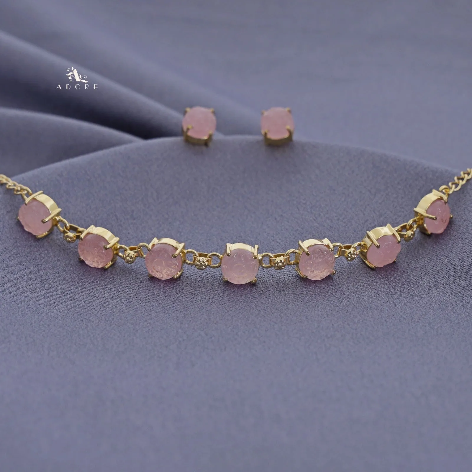 7 Stone Craved Short Neckpiece / Choker With Stud