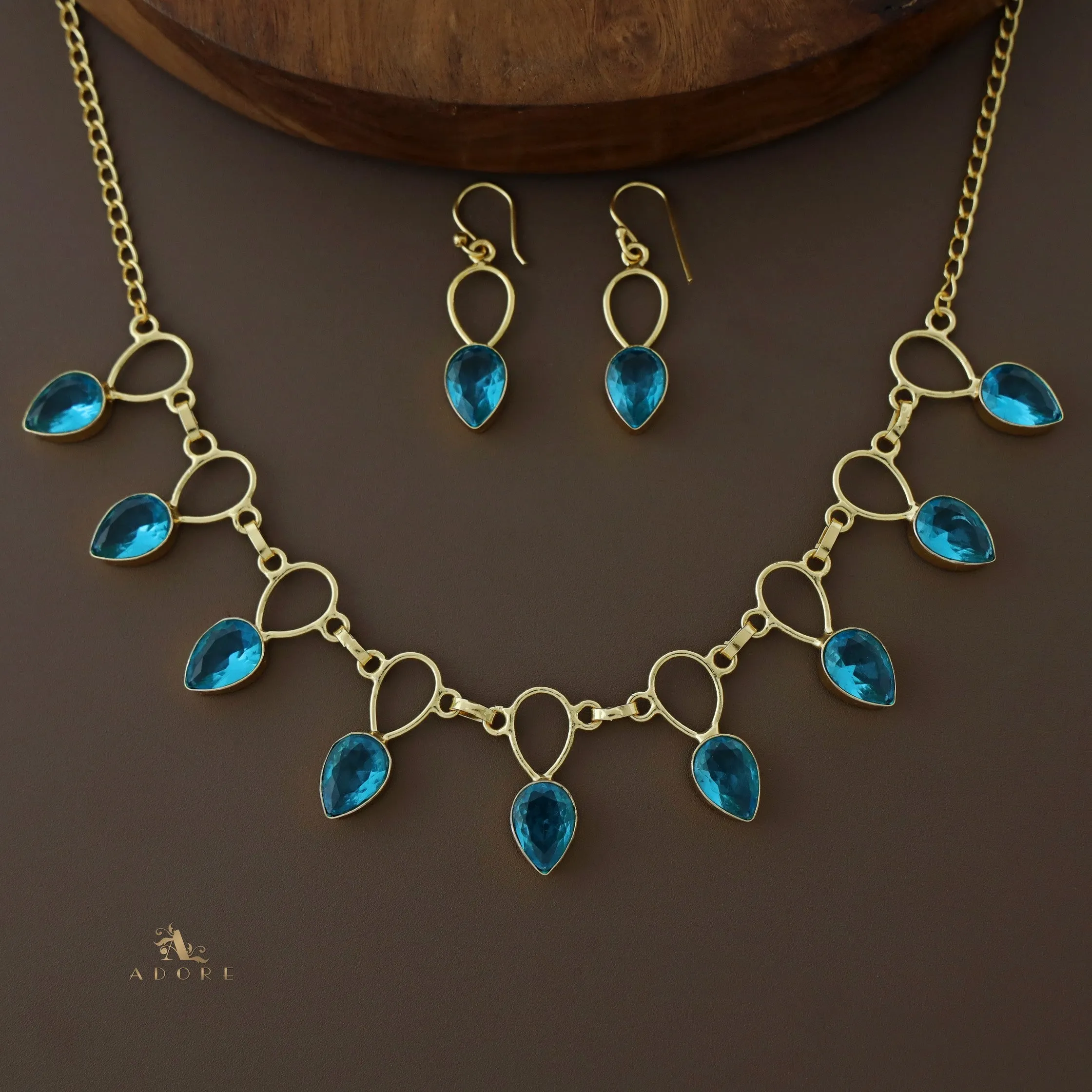 Adorn Neckpiece with Drop